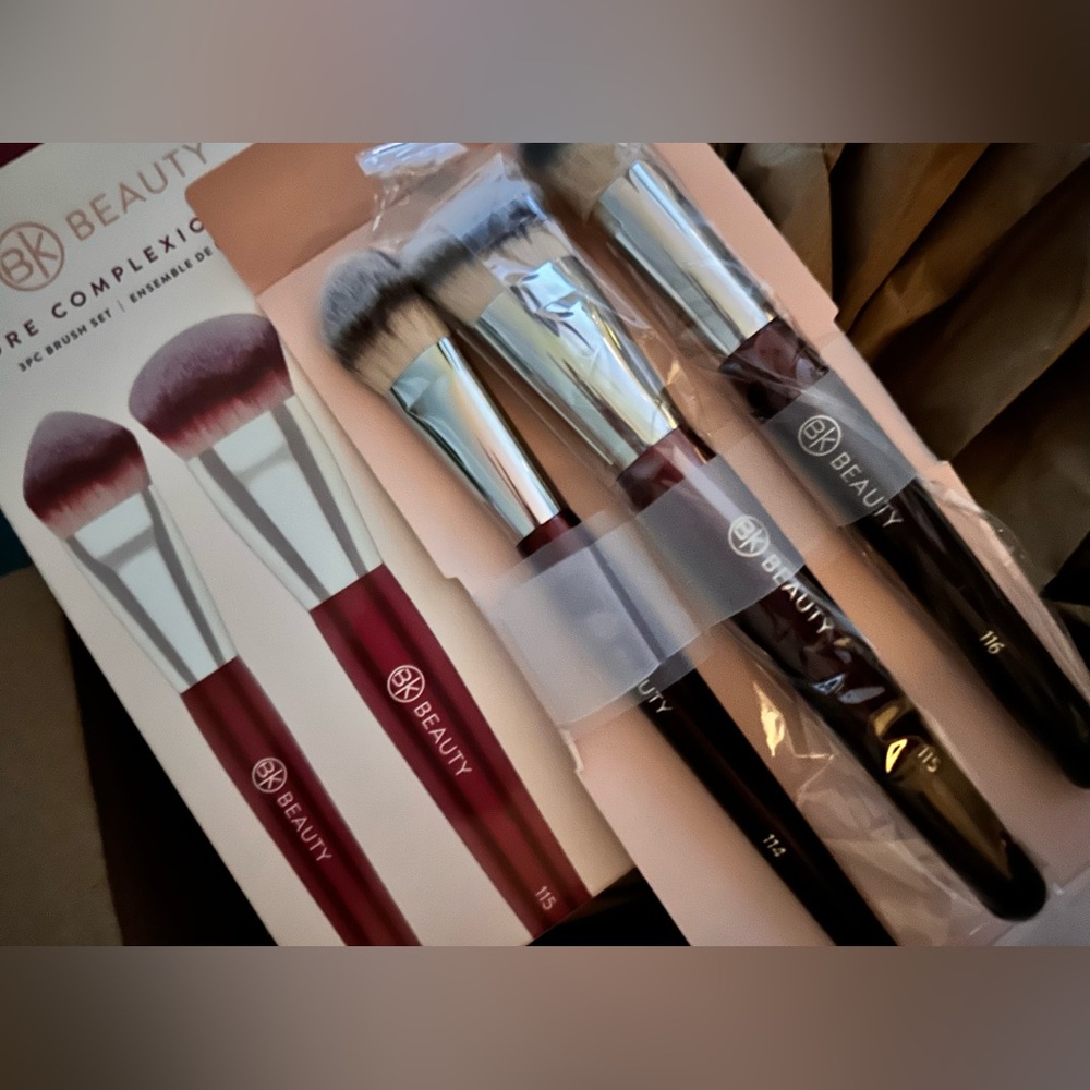 BK Beauty Core Complexion Trio Makeup Brushes Set (3PC) BNIB 🔖 114, 115, 116 - Picture 10 of 12